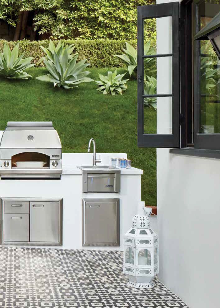 Lynx Pizza Oven